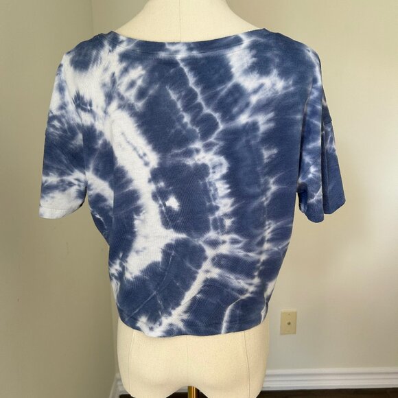 NWT Old Navy Small (Petite) Navy Blue Tie-Dye V-Neck Boxy Loose-Fit Crop Tee - Picture 3 of 14